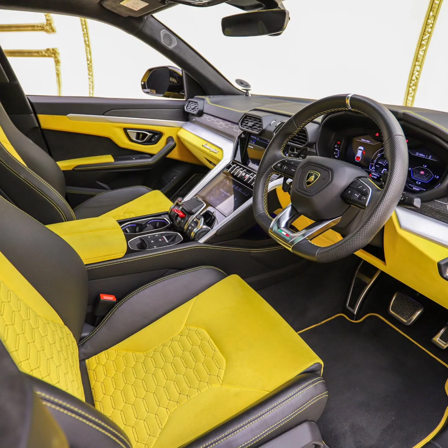 Urus thumbnail 9