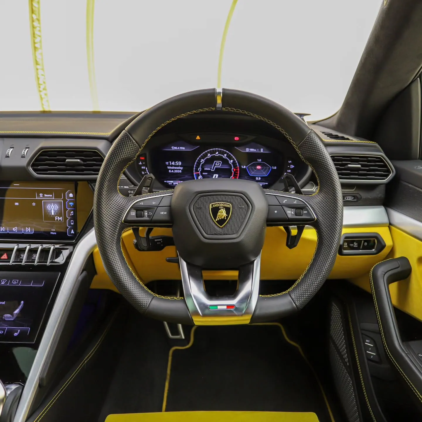 Urus thumbnail 10