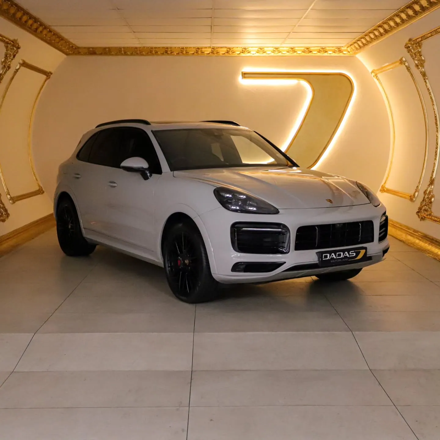2022 Porsche Cayenne GTS in the Dadas Motorland studio