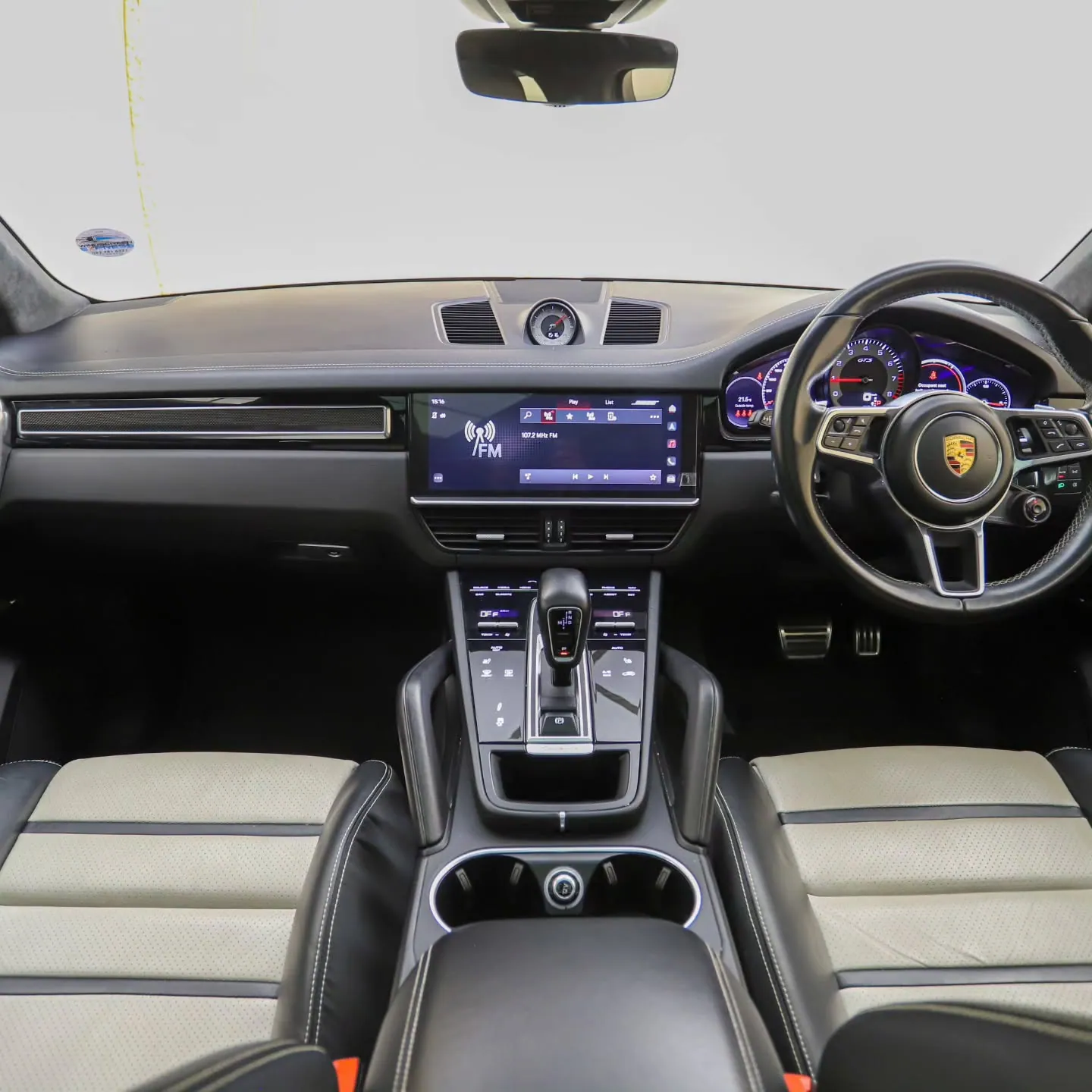Cayenne GTS thumbnail 11