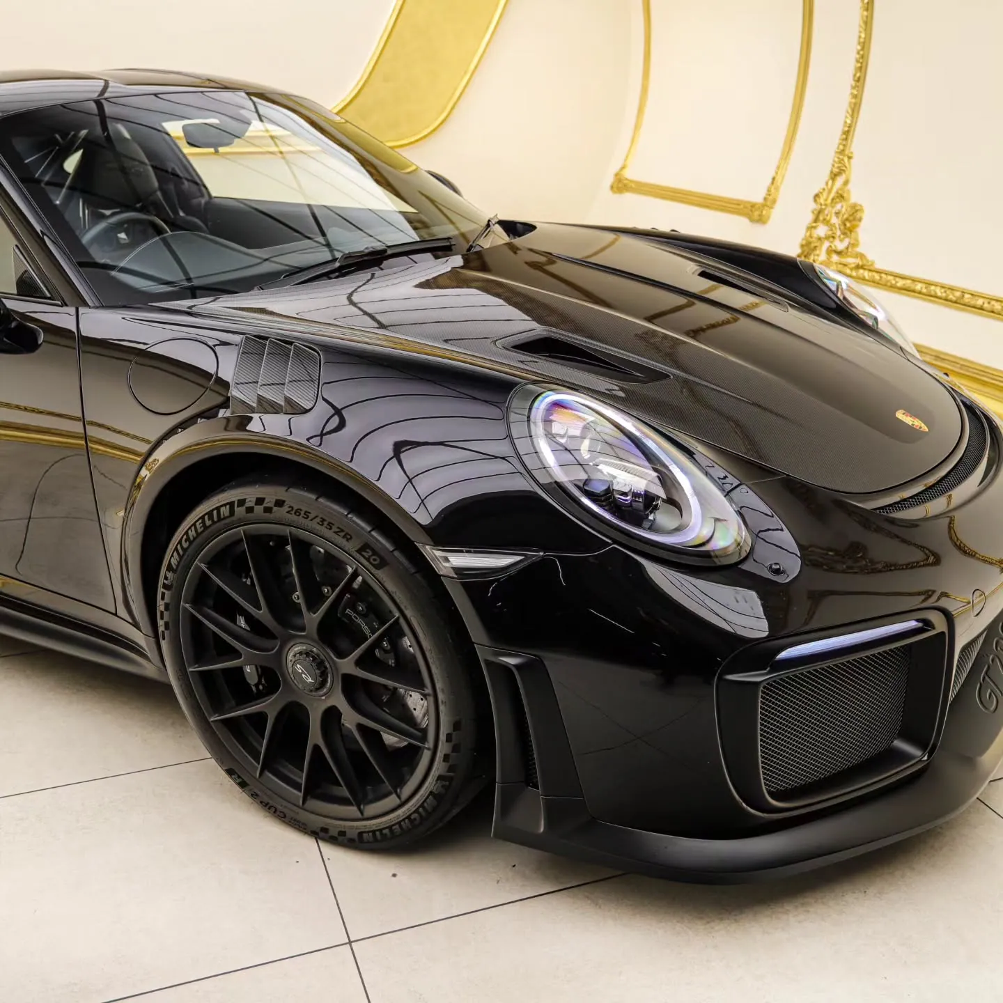 911 GT2 RS Weissach thumbnail 5