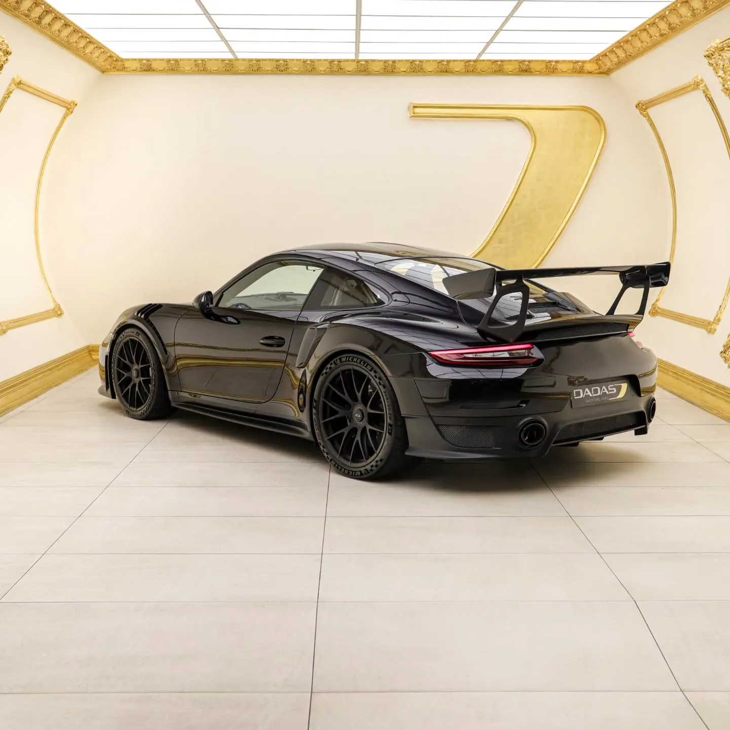 911 GT2 RS Weissach thumbnail 8