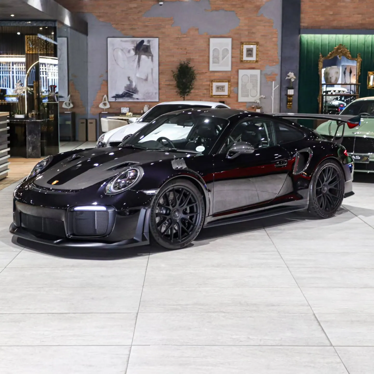 Porsche 911 GT2 RS on the Dadas Motorland showroom floor